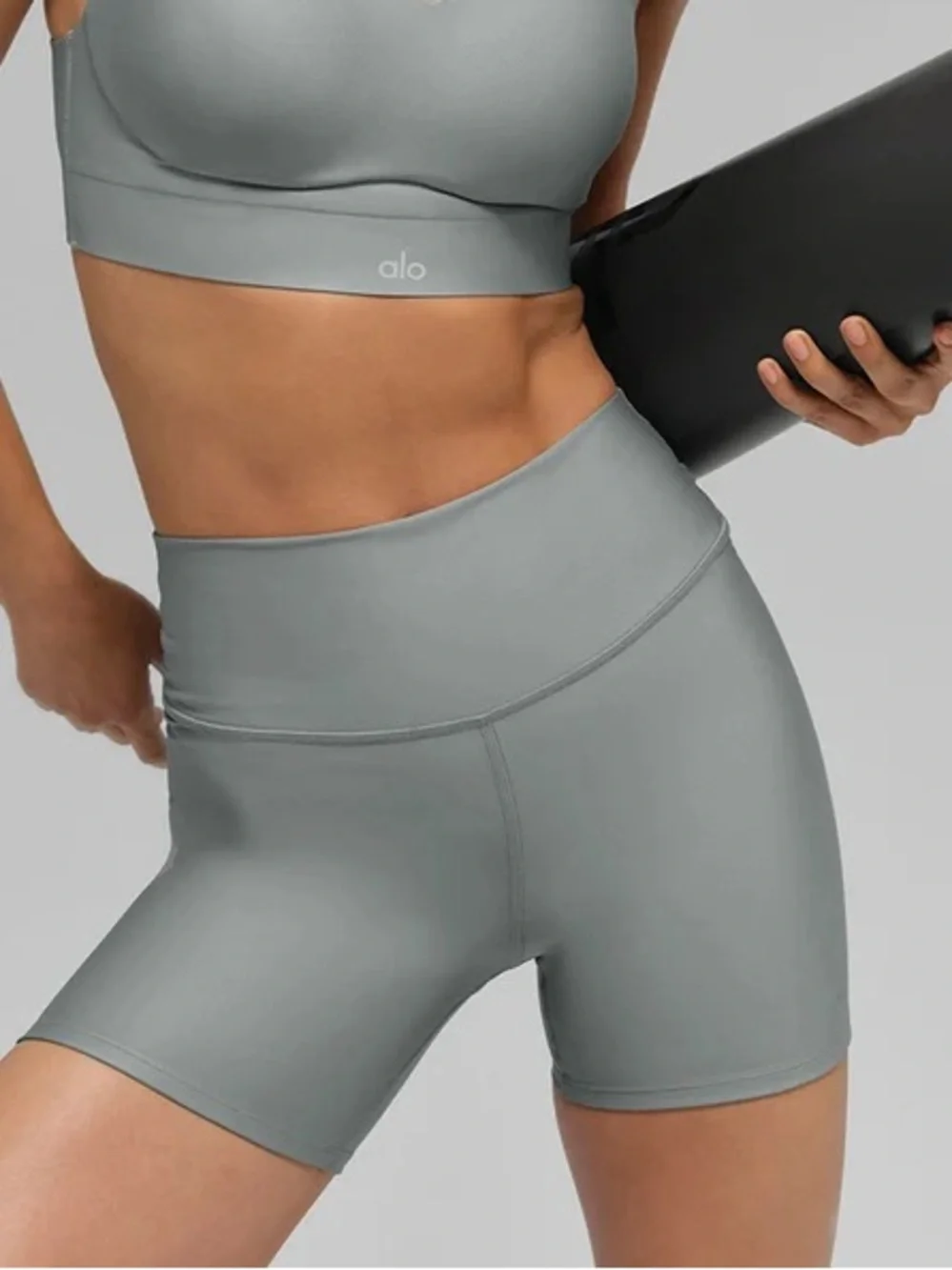 Alo Yoga Airlift Energy Short in Lunar Grey